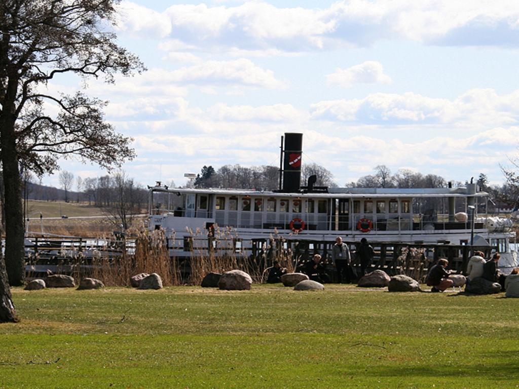 Hotel Hehrne Koek & Konferens Vänersborg Buitenkant foto