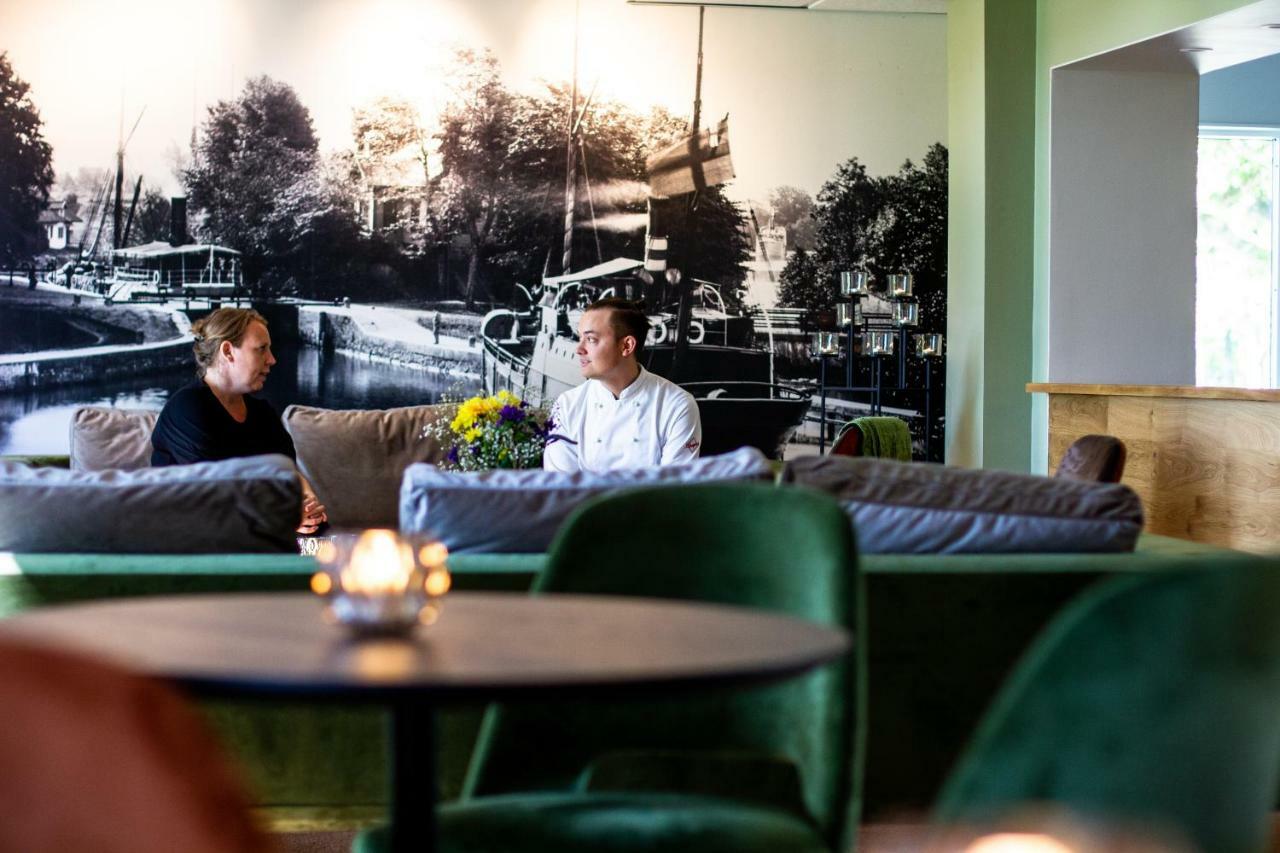 Hotel Hehrne Koek & Konferens Vänersborg Buitenkant foto